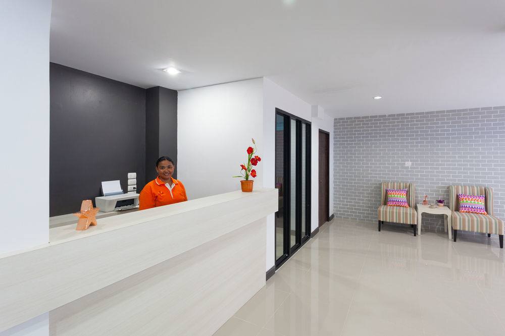 Simple Boutique Seabreeze Hotel Patong Exterior photo