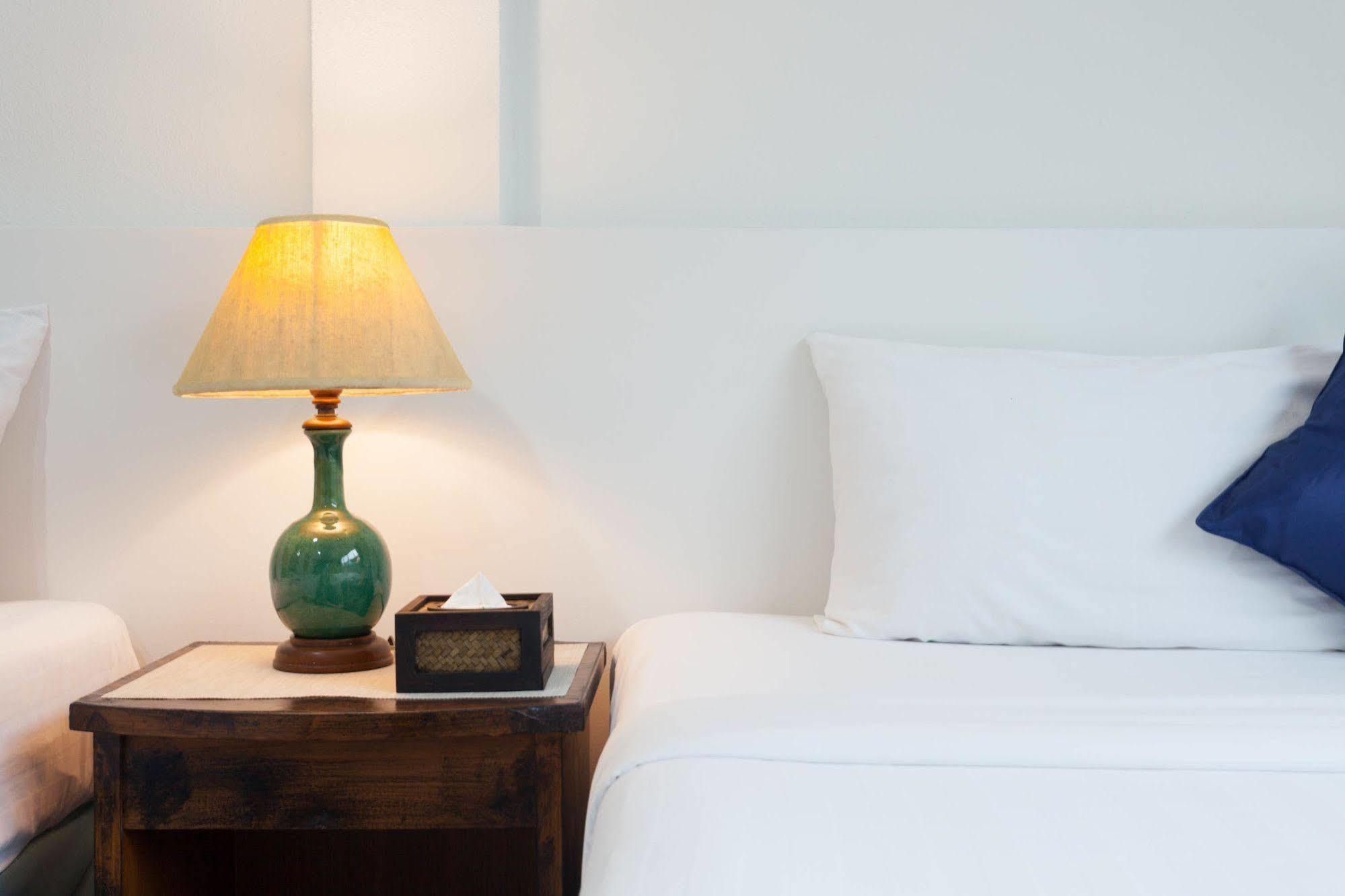 Simple Boutique Seabreeze Hotel Patong Exterior photo